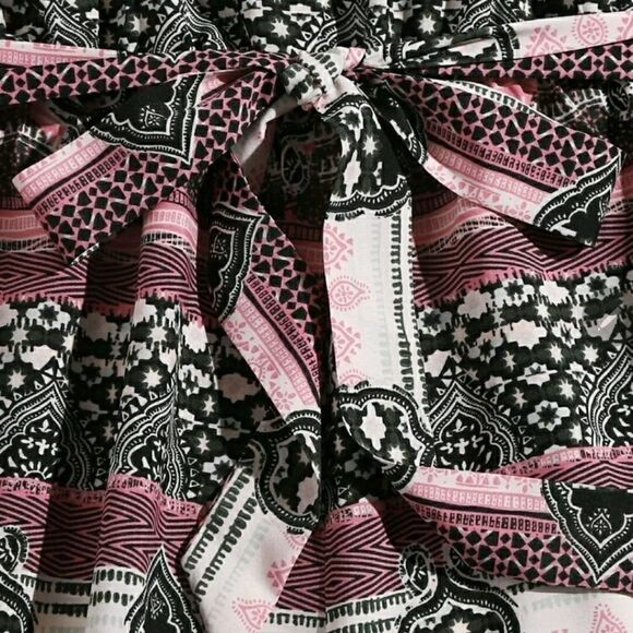 Plus Graphic Print Self Tie Cami Ro - Picture 5 of 6